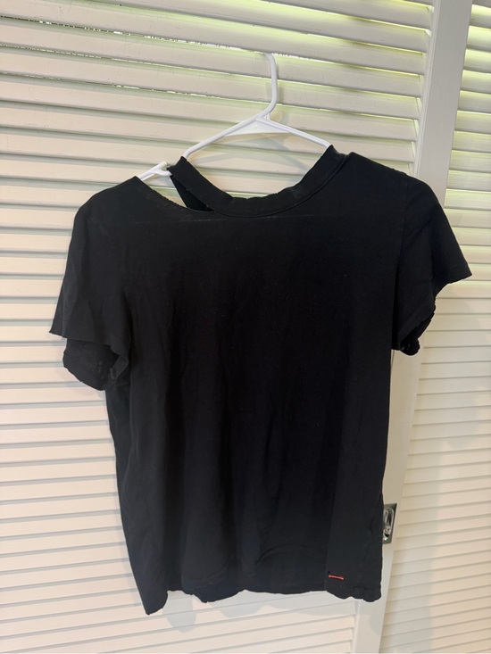 n:PHILANTHROPY Tops - n:Philanthropy Women’s Black Short-Sleeve Tee. Size Small.